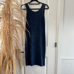 le chateau bodycon stretchy casual blue dress